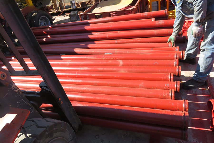 Motor driven concrete pump pipeline