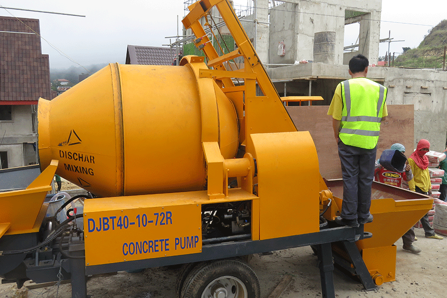 Concrete mixing pump working site-Henan Hengyuan