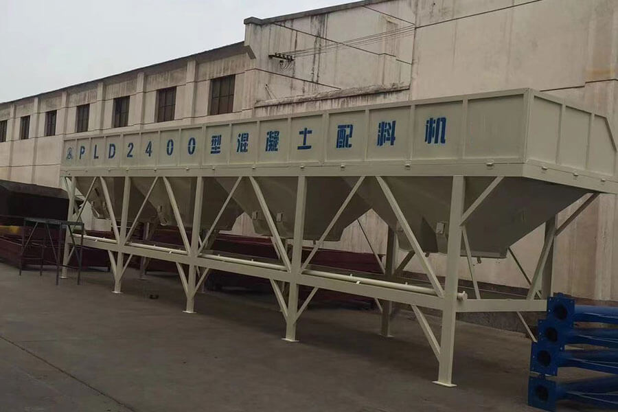 Four-chamber concrete aggregate batching machine finished product display - Henan Hengyuan