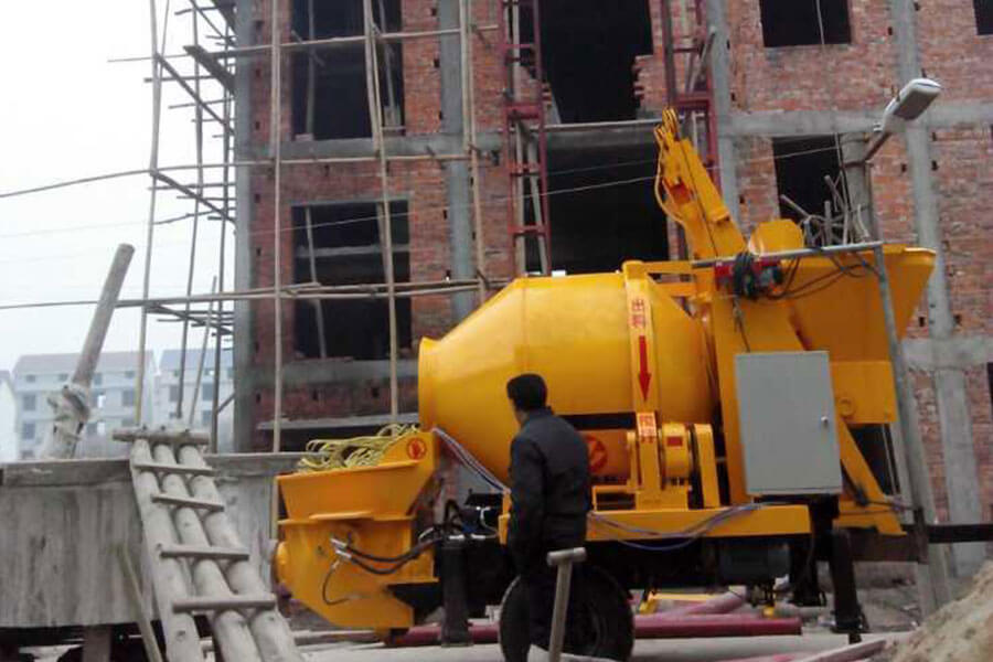 Concrete mixer pump working site, concrete mixer pump case-Henan Hengyuan