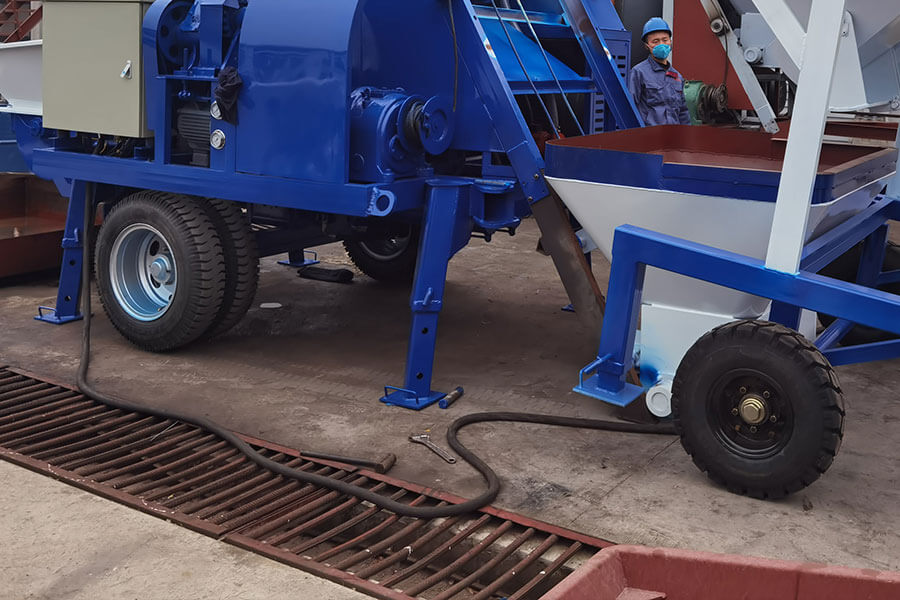 Mobile frame of concrete mixer pump with batching machine-Henan Hengyuan